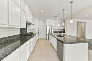 011_F8_4603 Flagstaff Dr