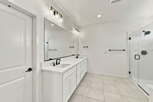 038_F8_4603 Flagstaff Dr