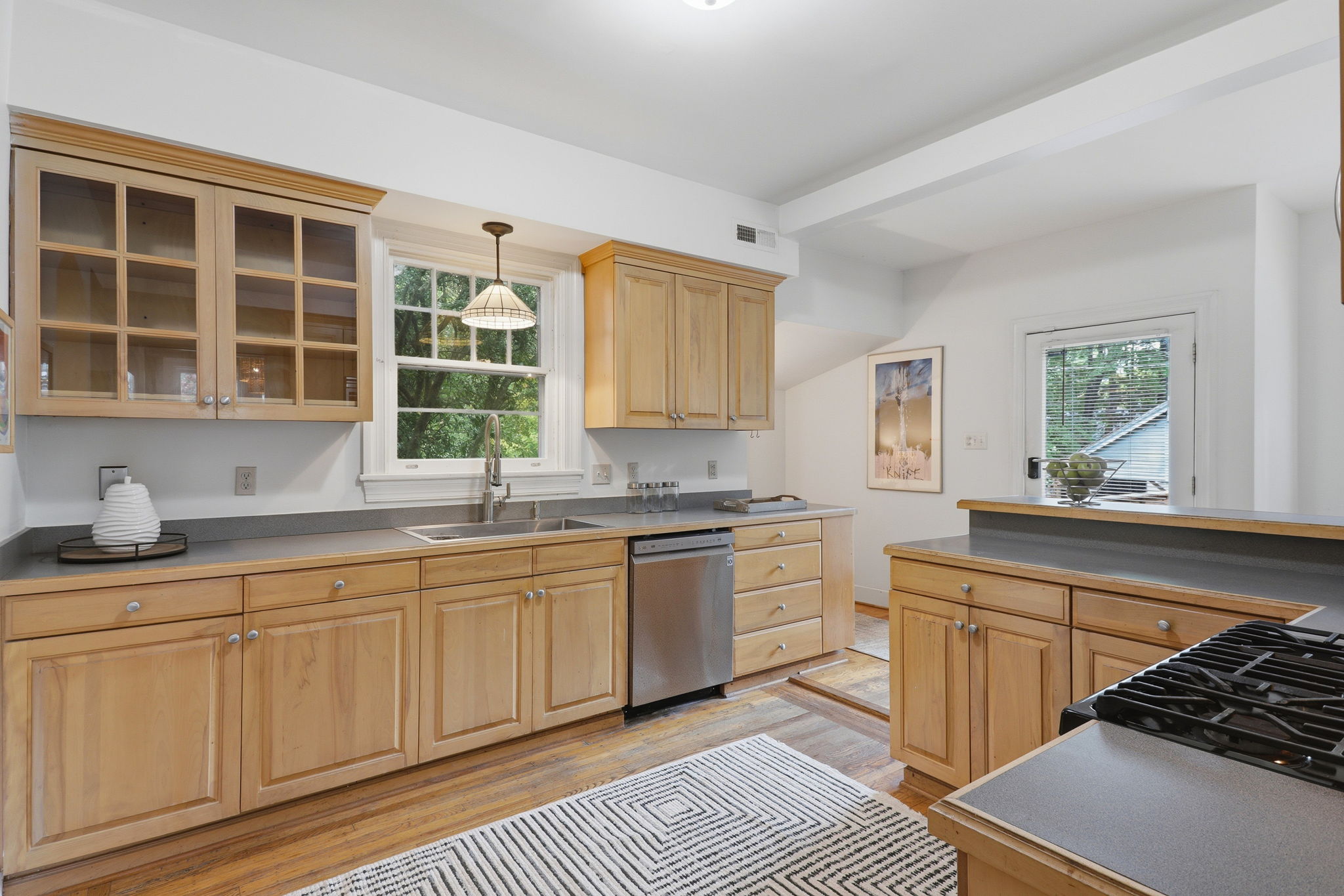 10-Kitchen