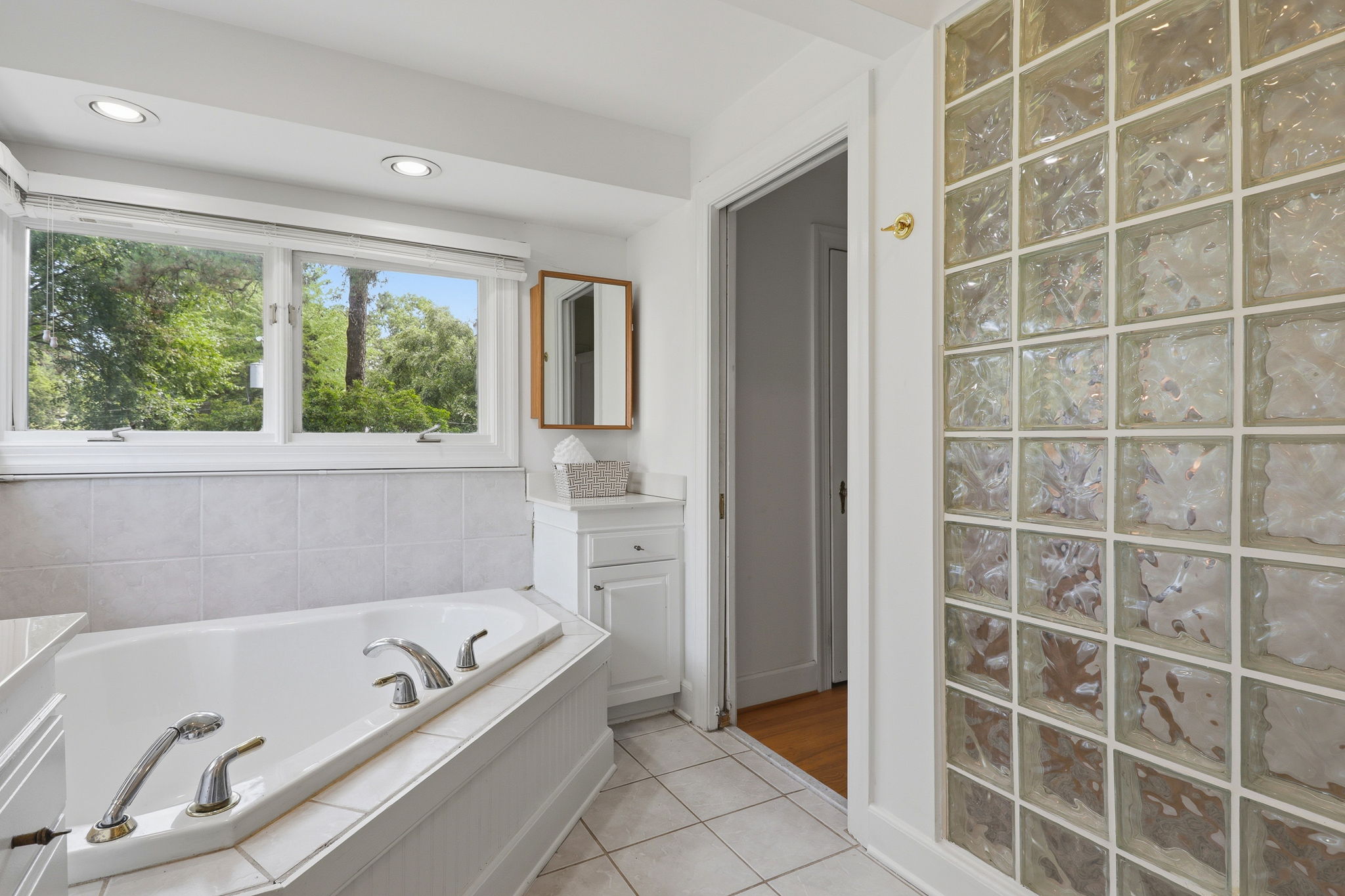 26-Primary Bath