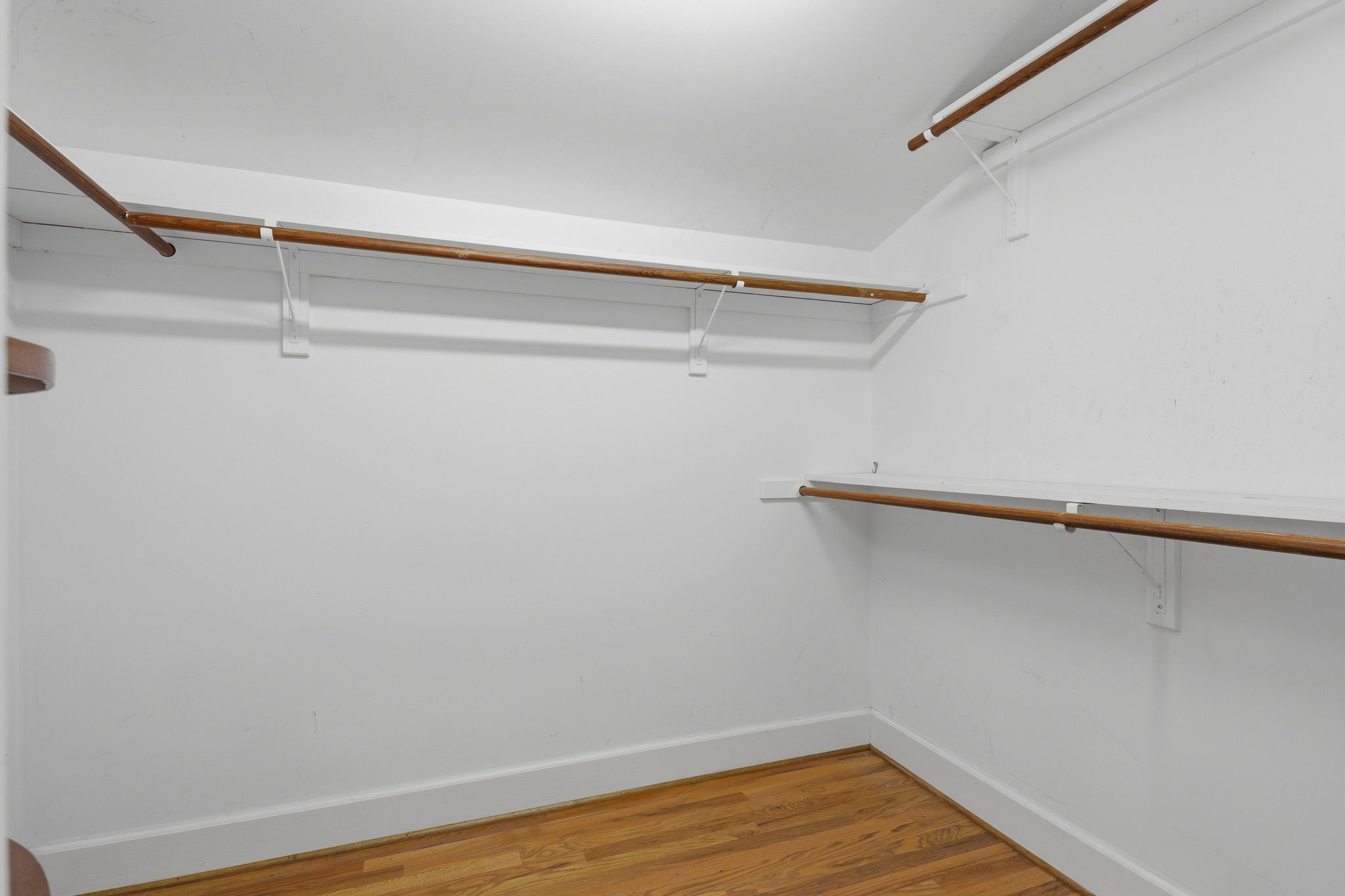 29-Primary Closet