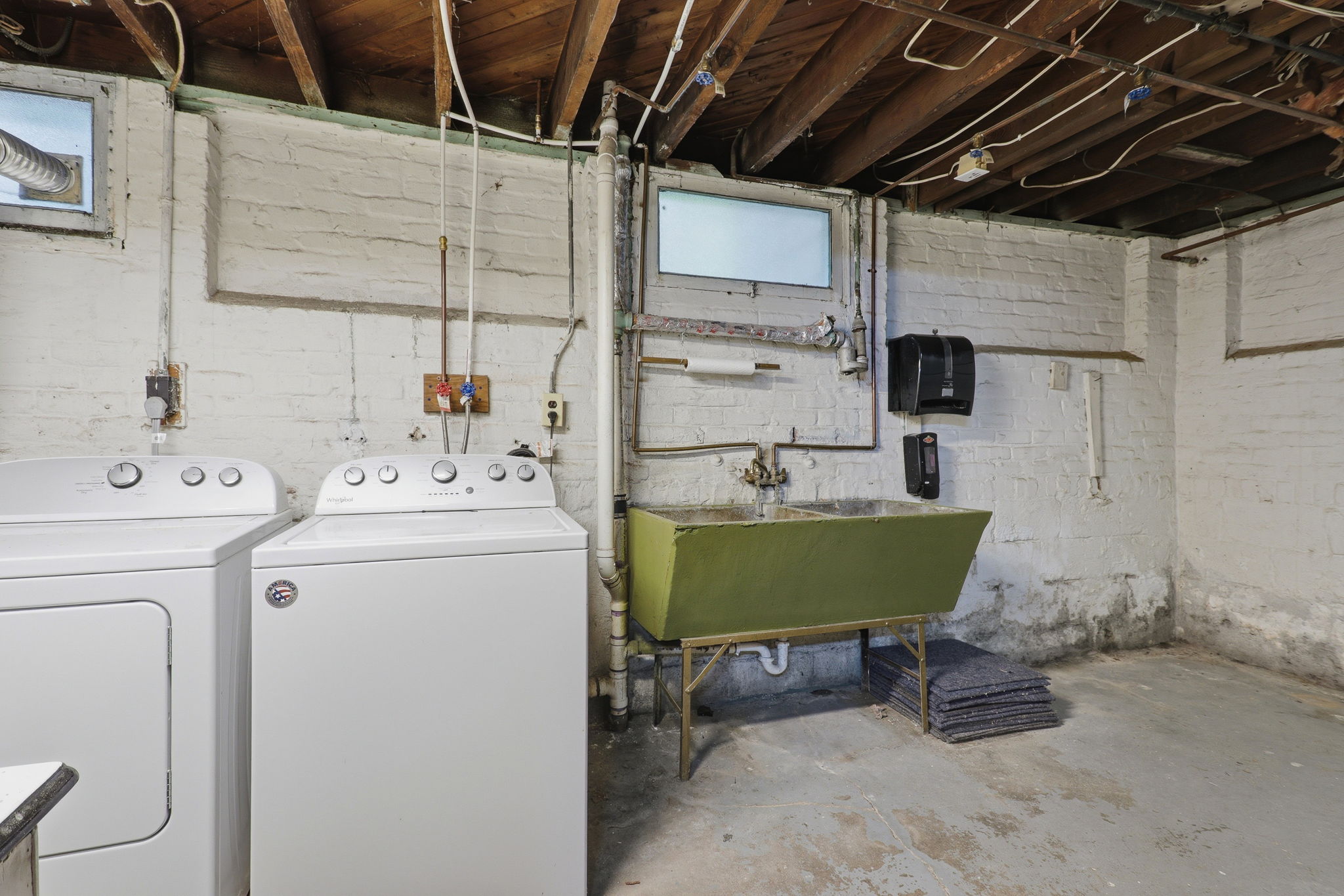 36-Laundry Room