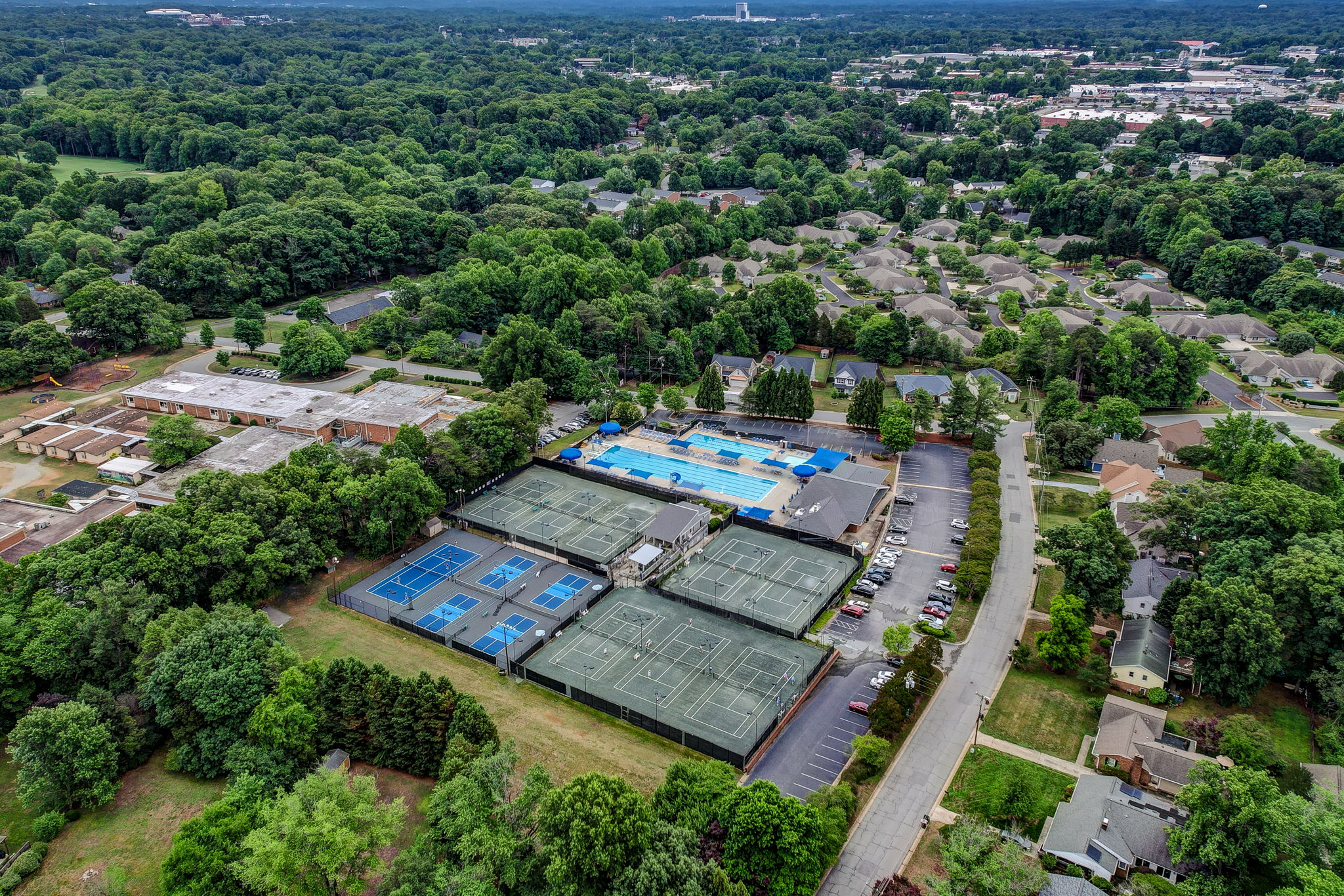 Hamilton Lakes Swim & Tennis