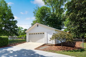 Detached Garage