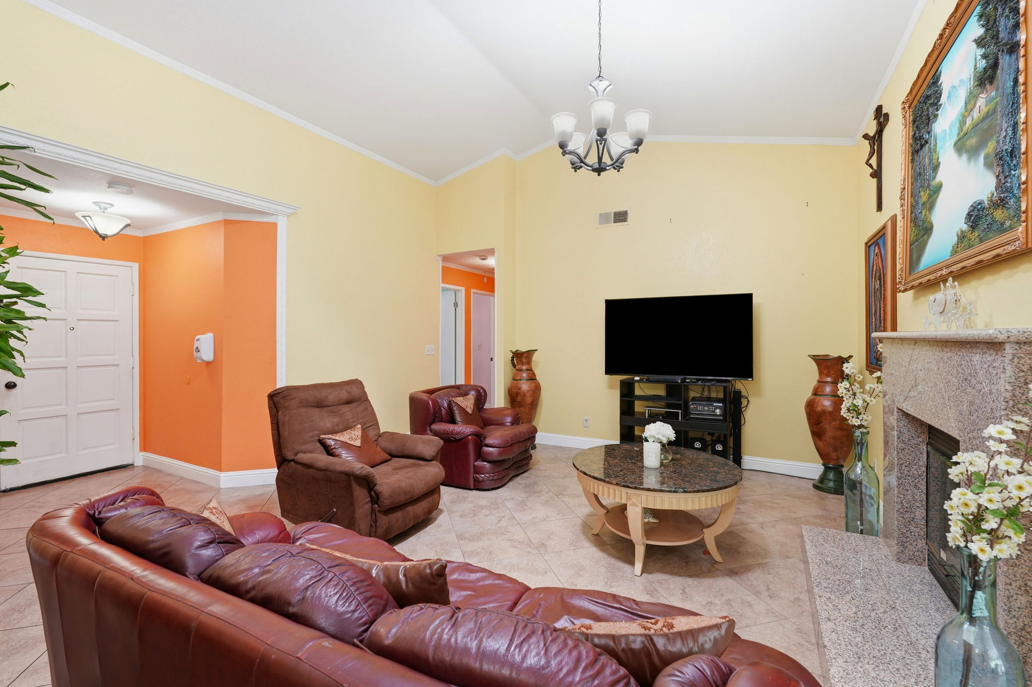 006_F8_4604 Endicott Dr