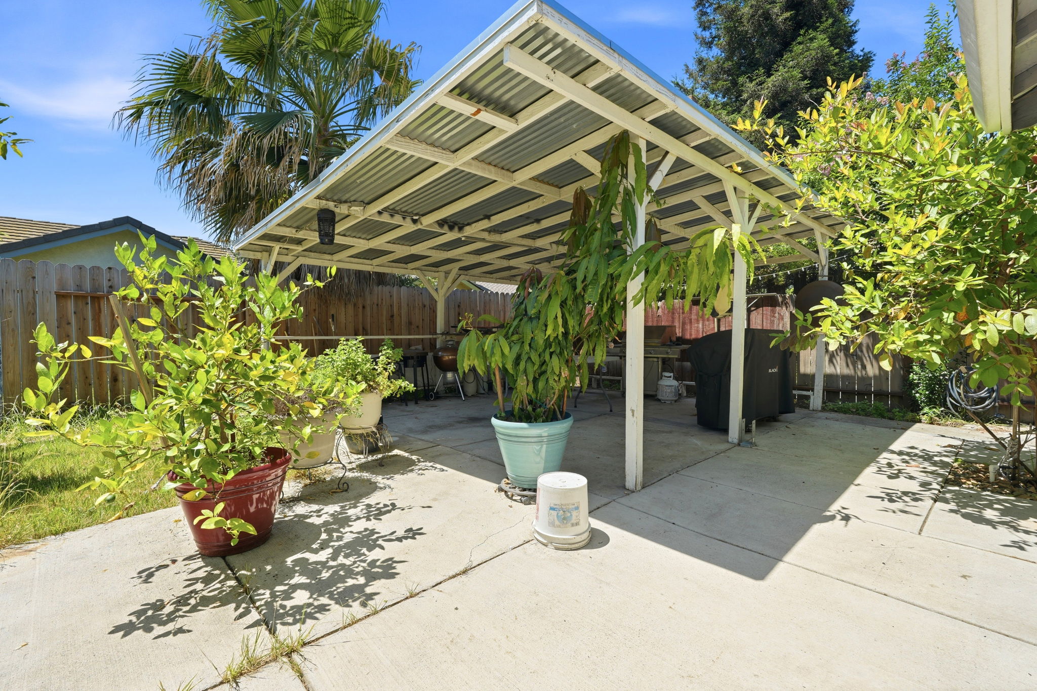 038_F8_4604 Endicott Dr