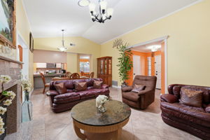 008_F8_4604 Endicott Dr