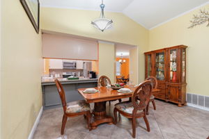 018_F8_4604 Endicott Dr