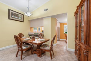019_F8_4604 Endicott Dr