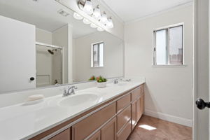 035_F8_4604 Endicott Dr