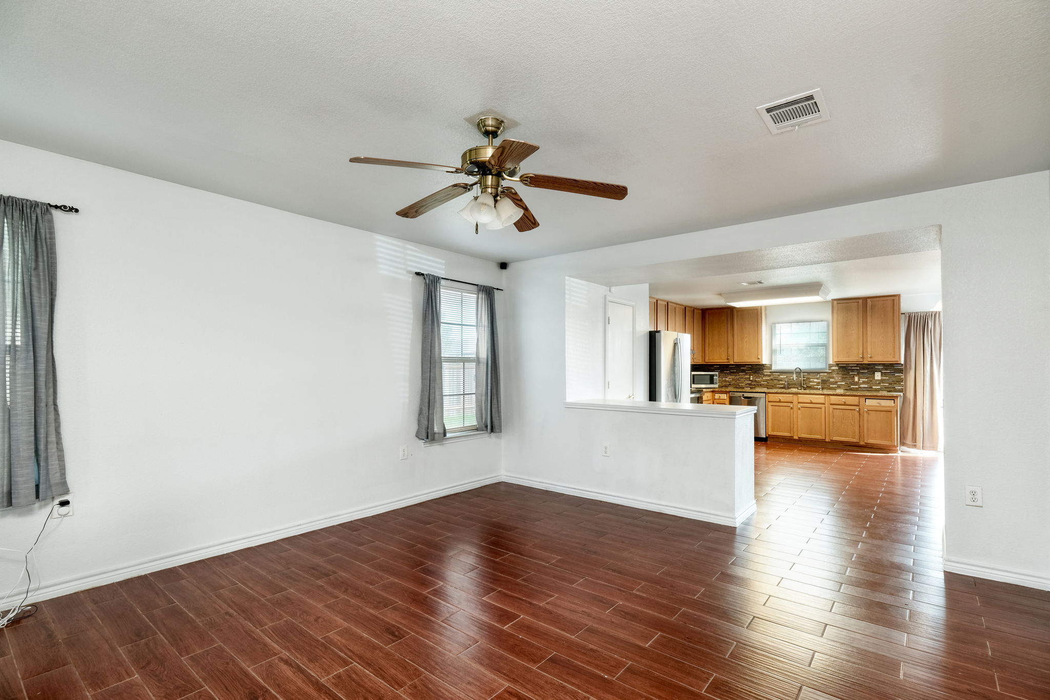 Living/Kitchen