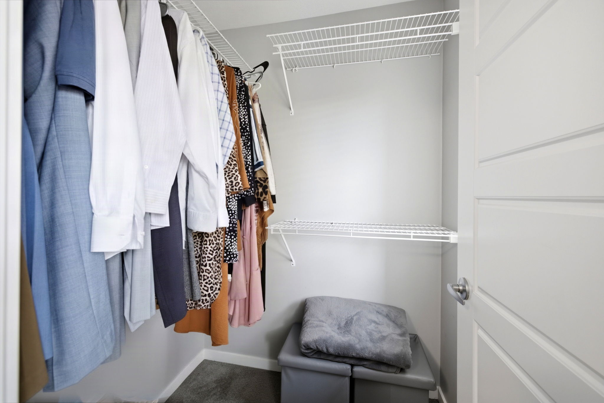 19. 4606 Albulet Dr. - Ensuite Closet