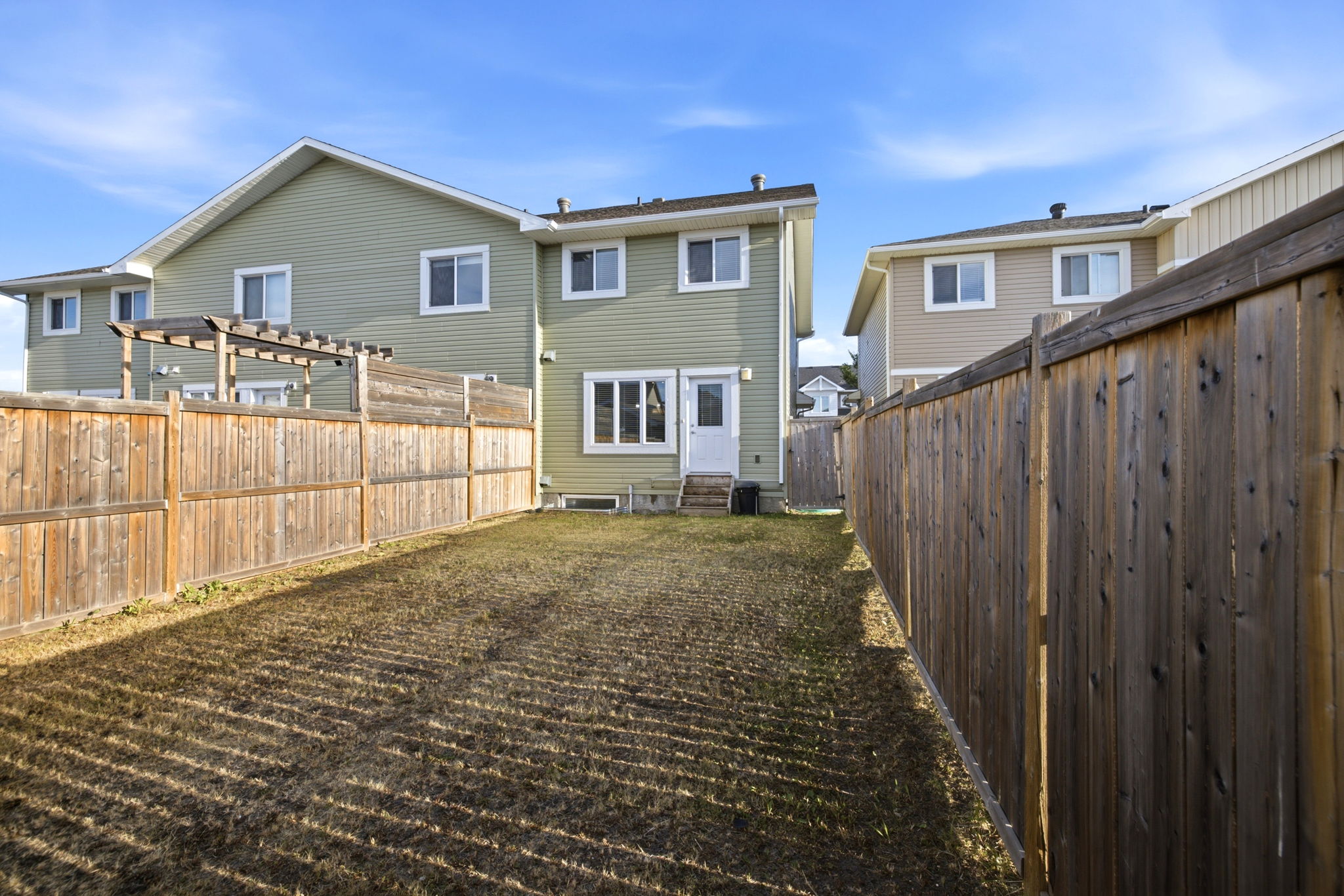 25. 4606 Albulet Dr. - Backyard