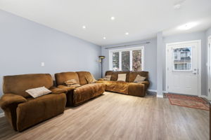 06. 4606 Albulet Dr. - Living Room