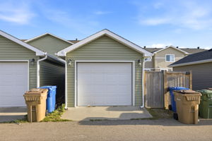 30. 4606 Albulet Dr. - Exterior Garage