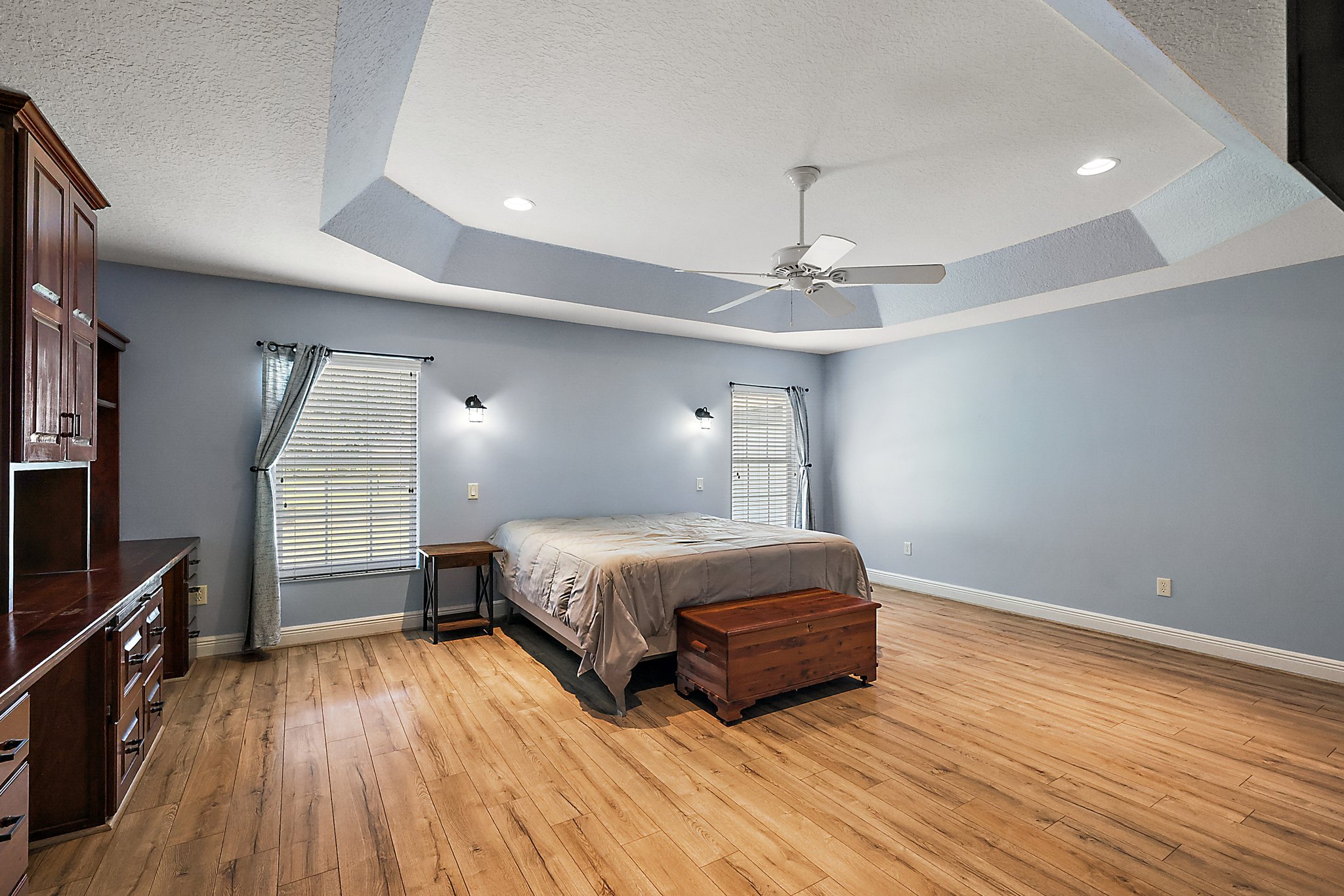 Main Residence Primary Bedroom