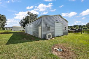 30'x50' Workshop with Four Bay Doors