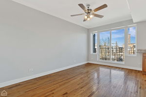 4608 N Monticello Ave 3W_010