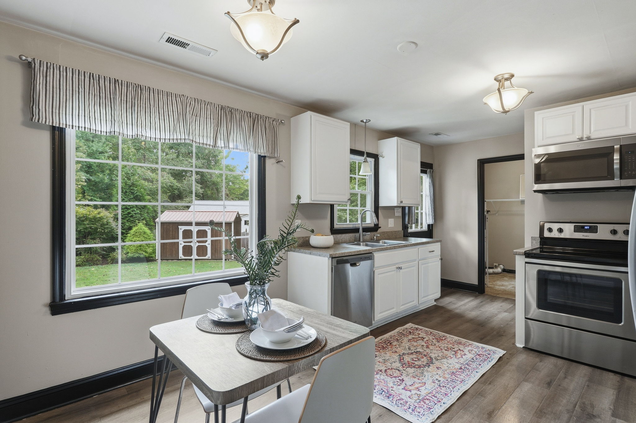 10-Kitchen