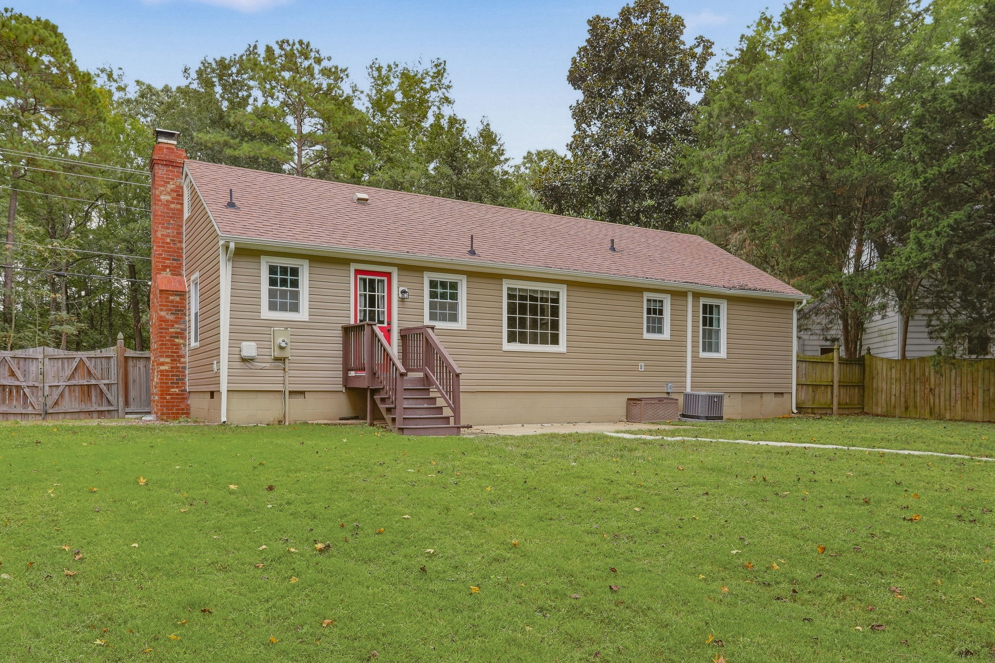 28-Exterior Back