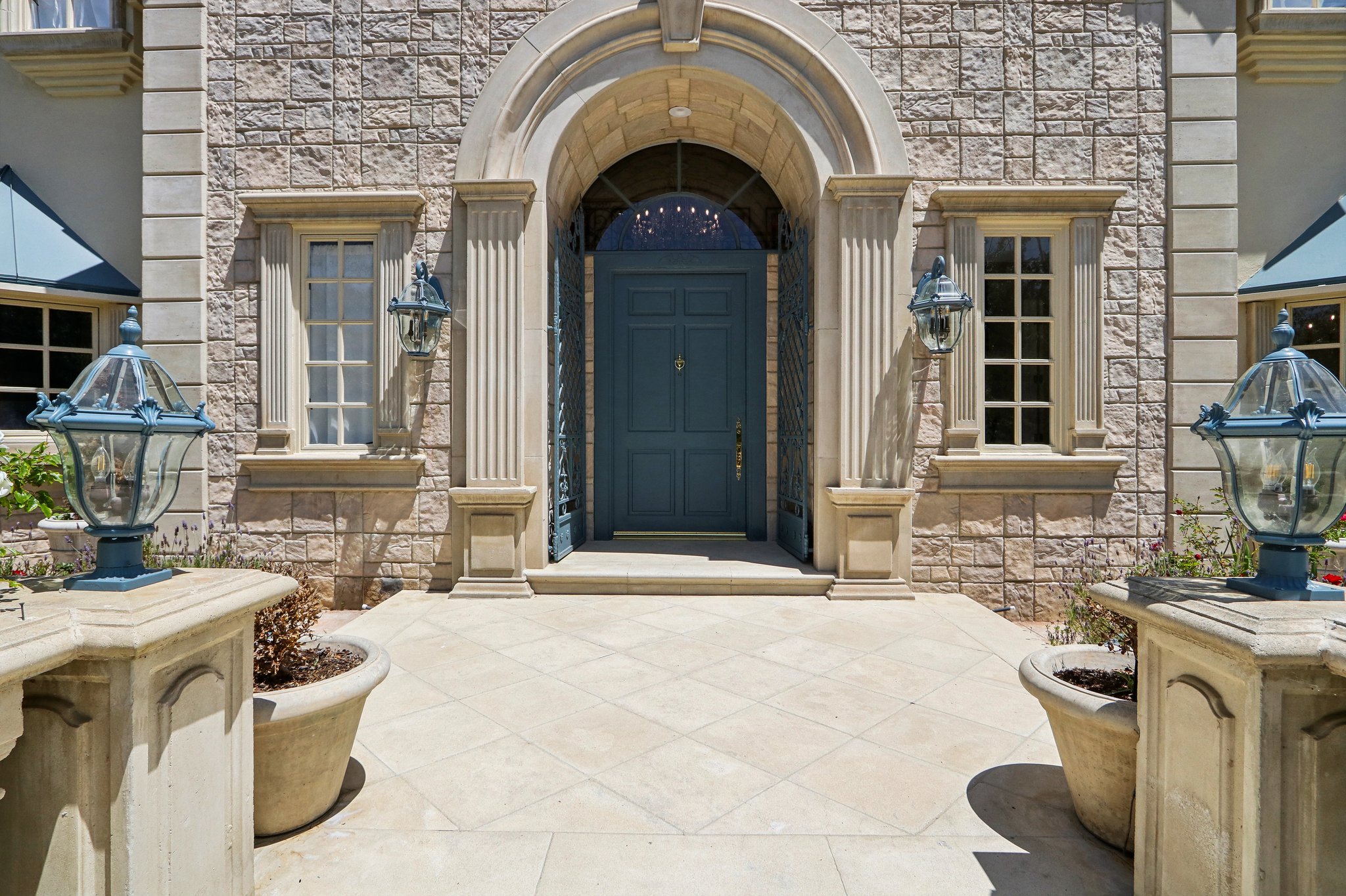 Westchester Dr-003.jpg