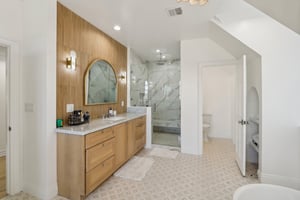 Westchester Dr-061.jpg