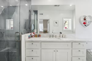 Westchester Dr-075.jpg