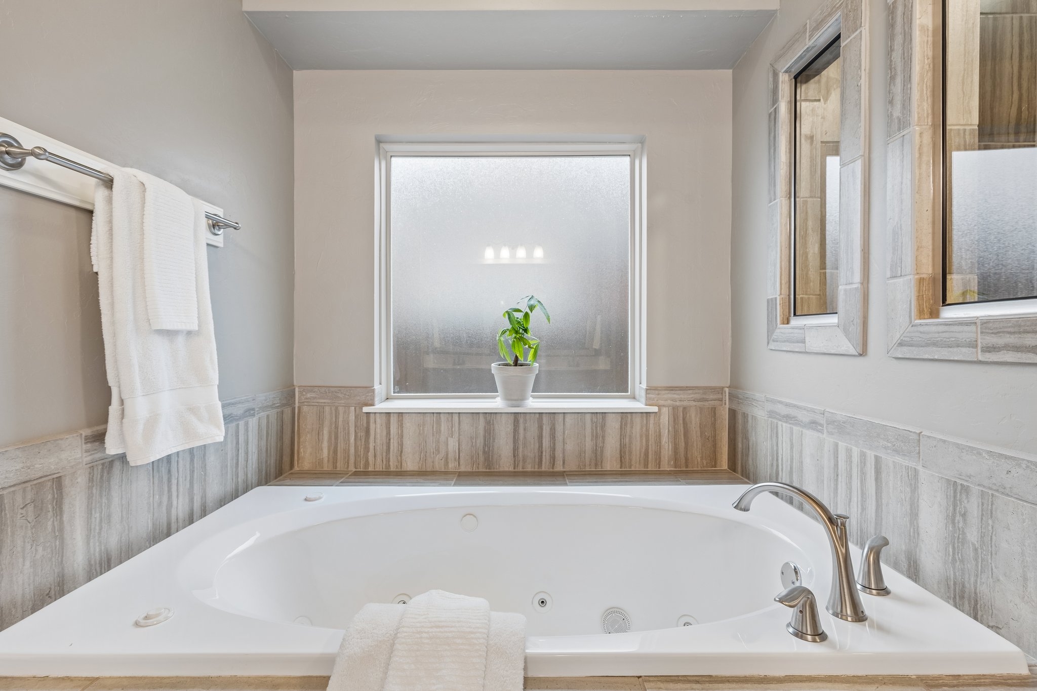 4609 NW 162nd St_030.jpg