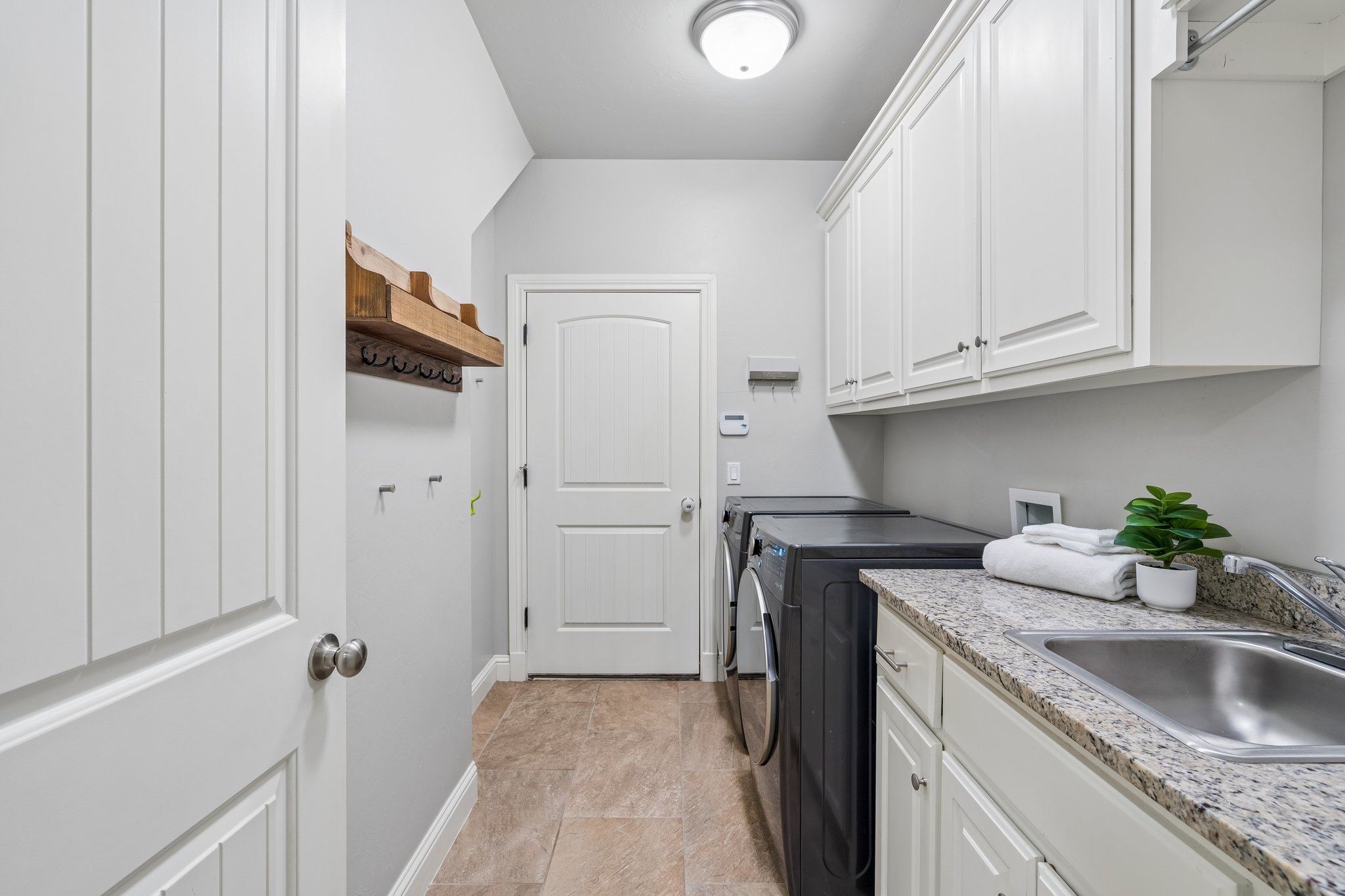 4609 NW 162nd St_043.jpg
