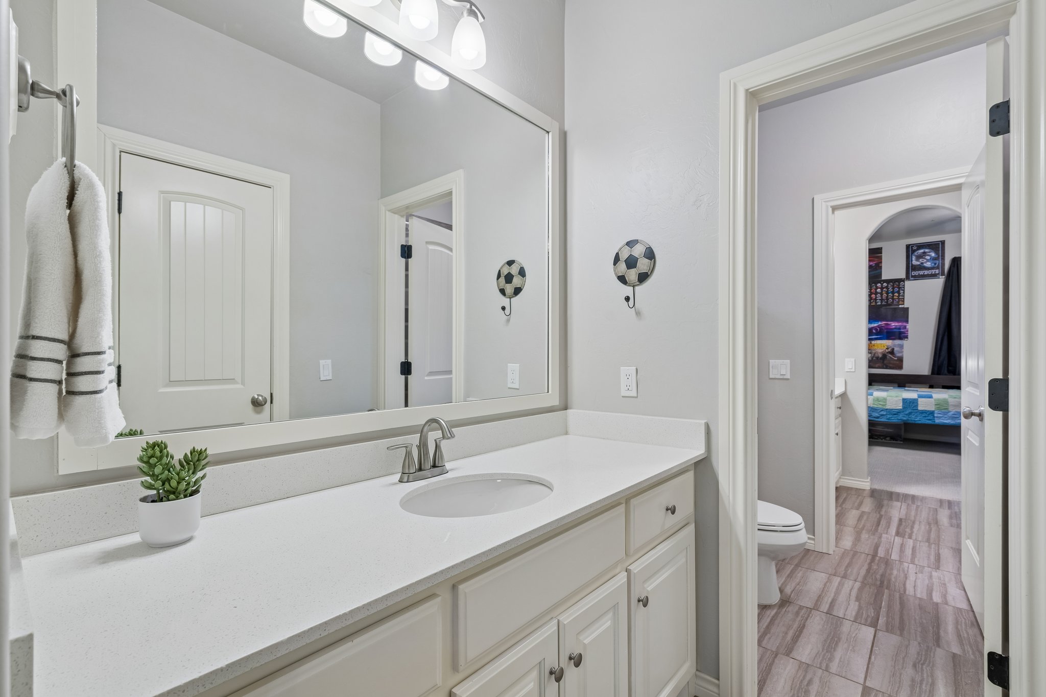 4609 NW 162nd St_045.jpg