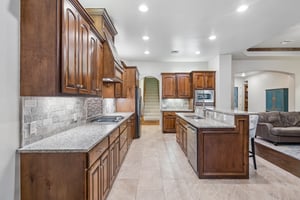 4609 NW 162nd St_015.jpg
