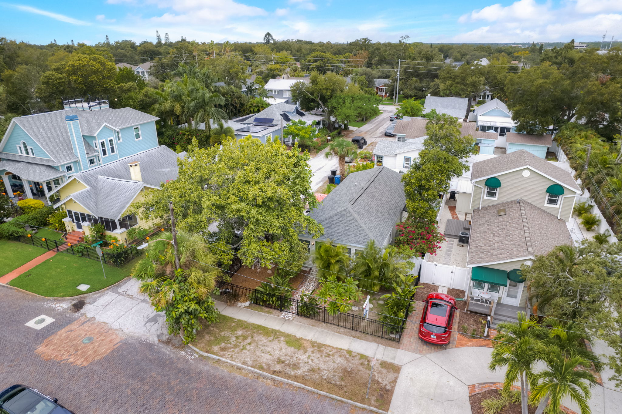 Cypress Pointe Dr -038