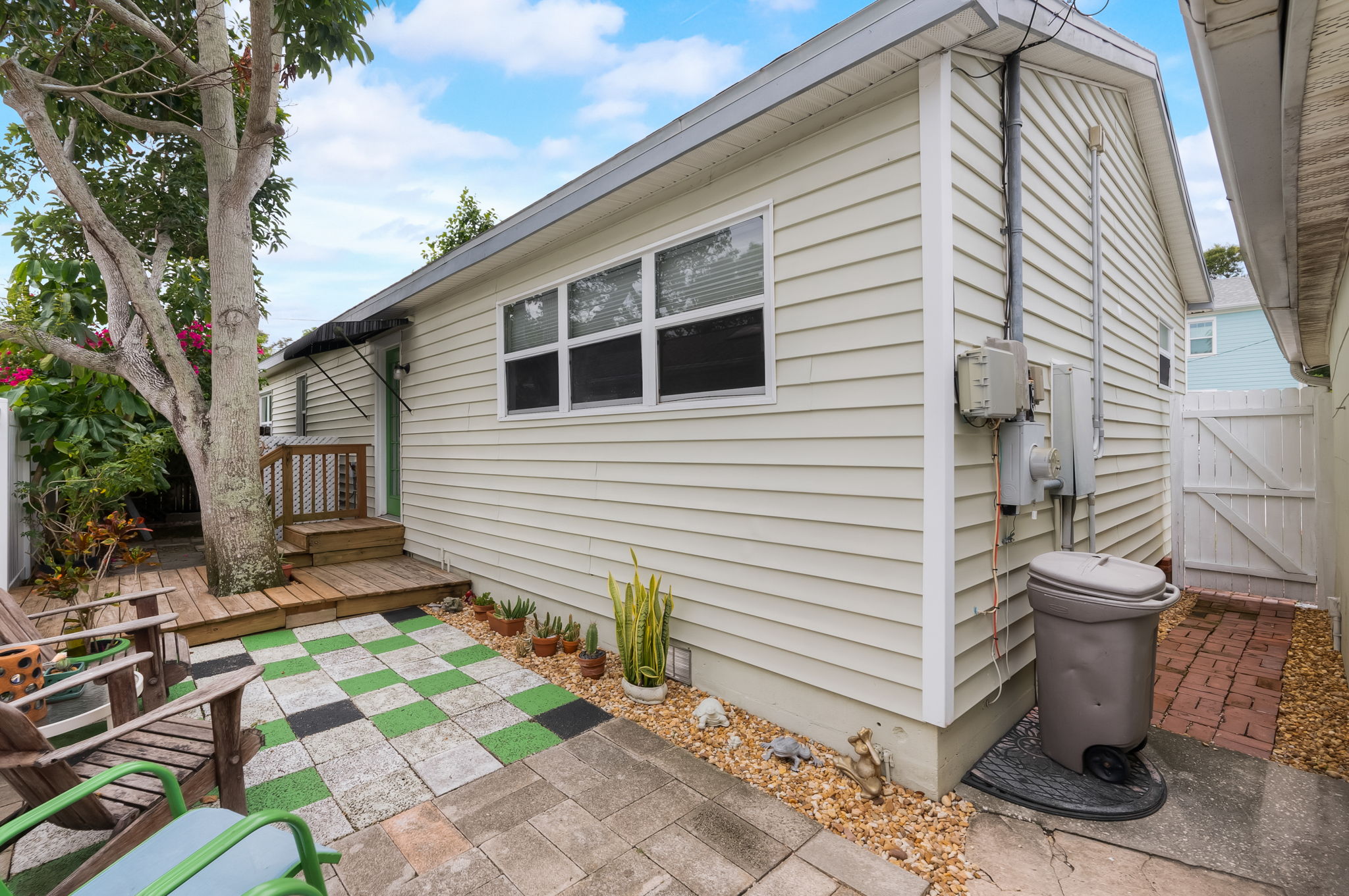 Cypress Pointe Dr -030