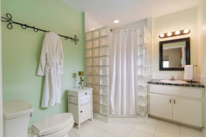 Cypress Pointe Dr -026