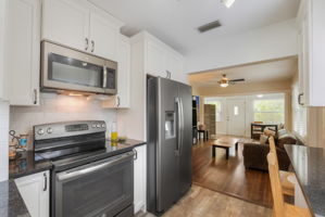 Cypress Pointe Dr -016