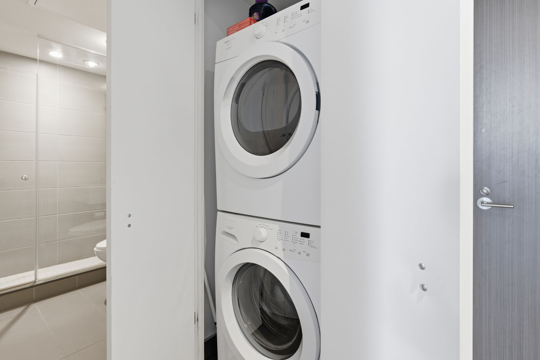 Toronto property showcase — delivered property photograph 14