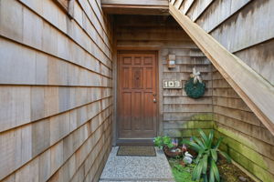 005_f8_461 Dela Vina Ave 103