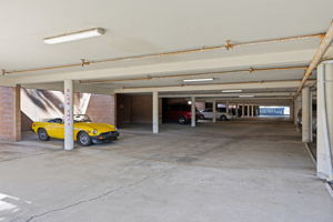 027_f8_461 Dela Vina Ave 103