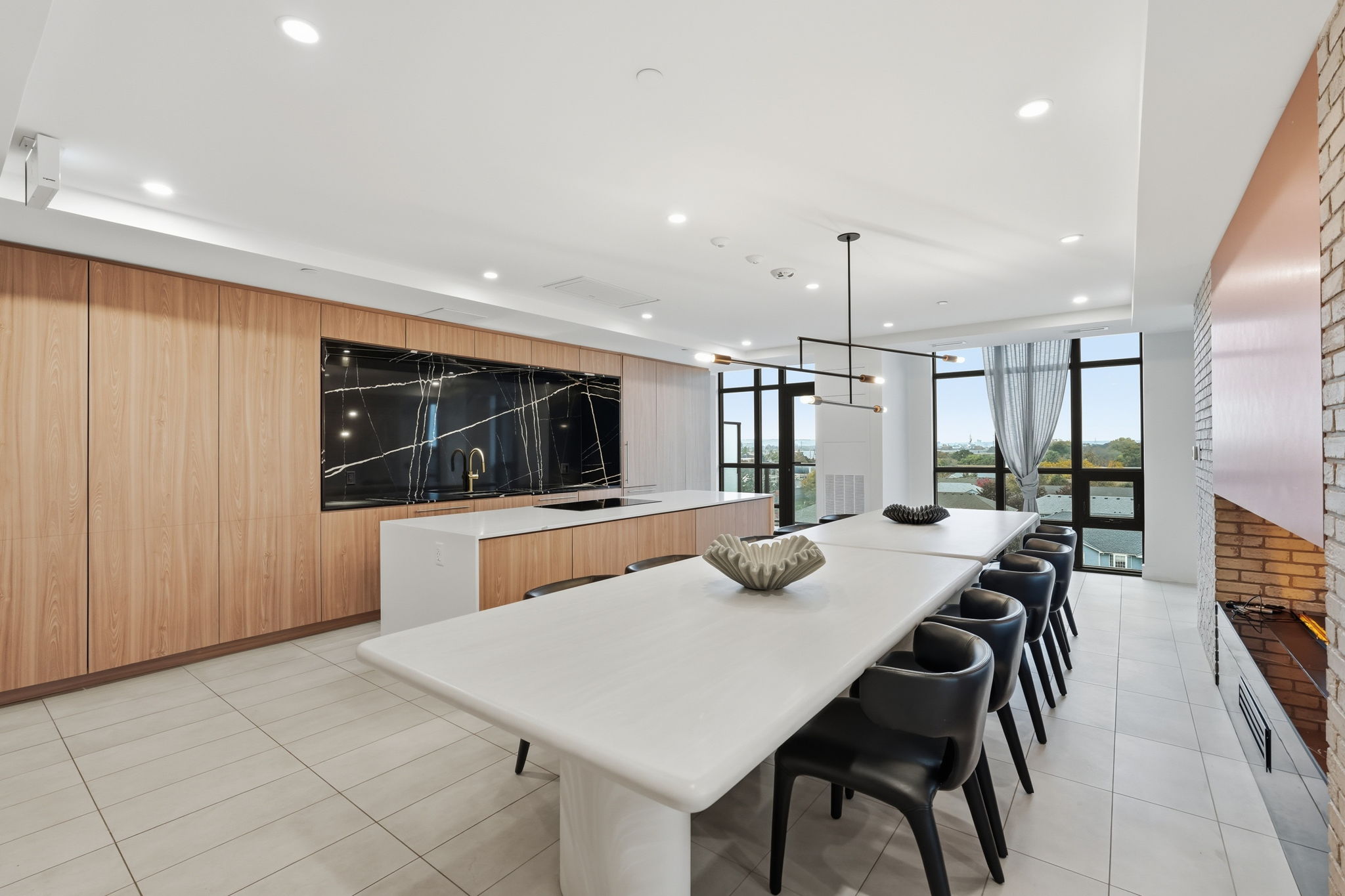  Photo 67