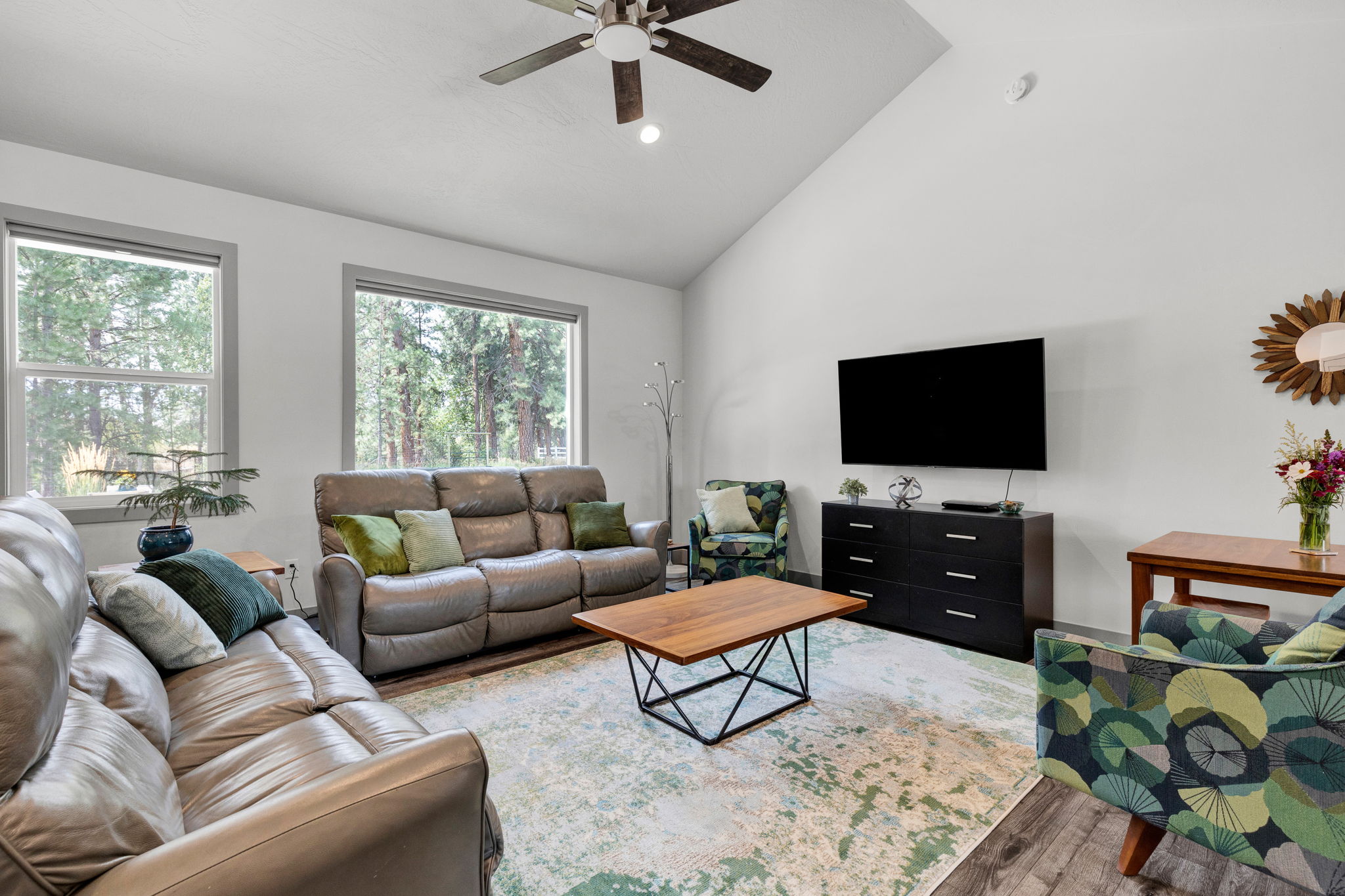 Vaulted Celine in Living