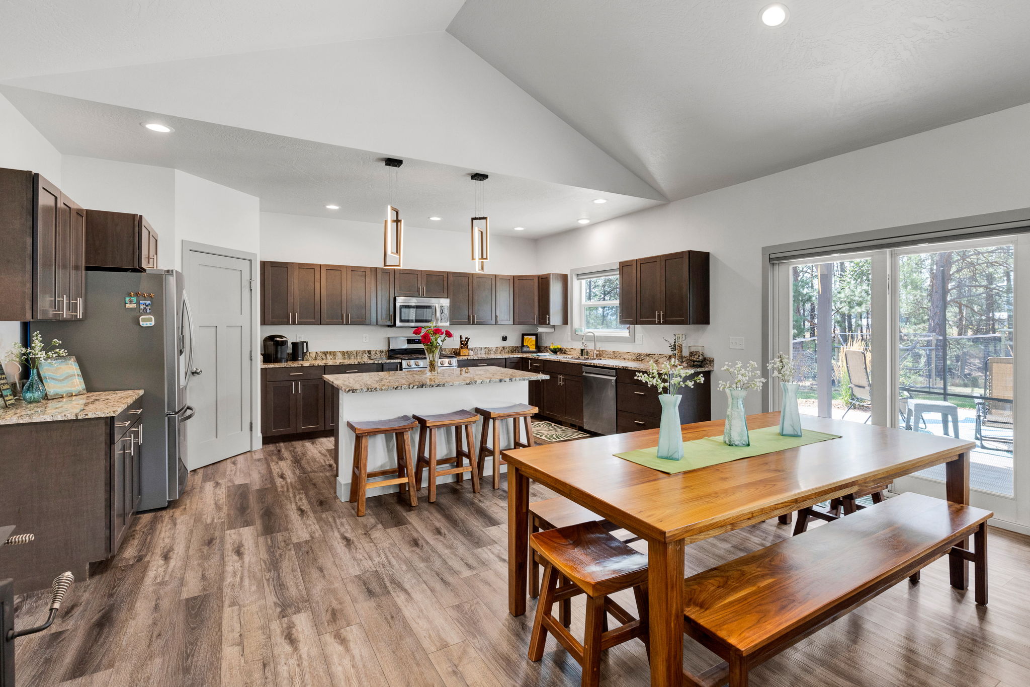 Light & Bright Kitchen & Dining
