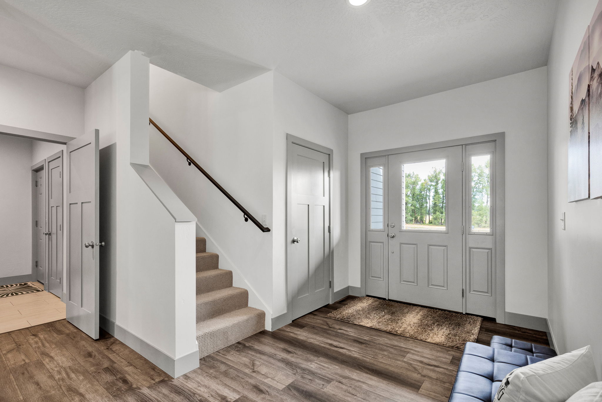 Spacious Entry