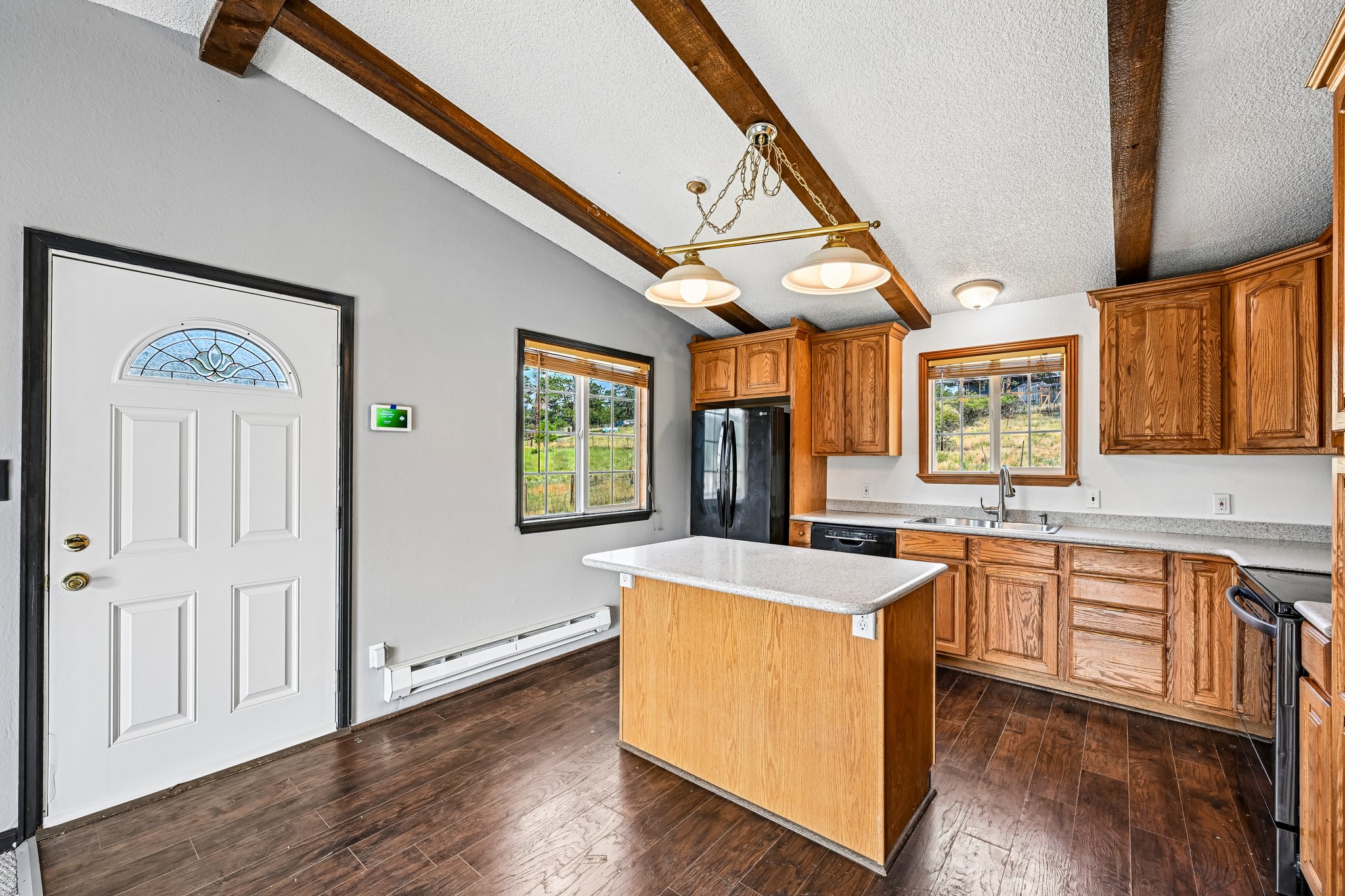 Yellow Pine Dr-S0508-016.jpg