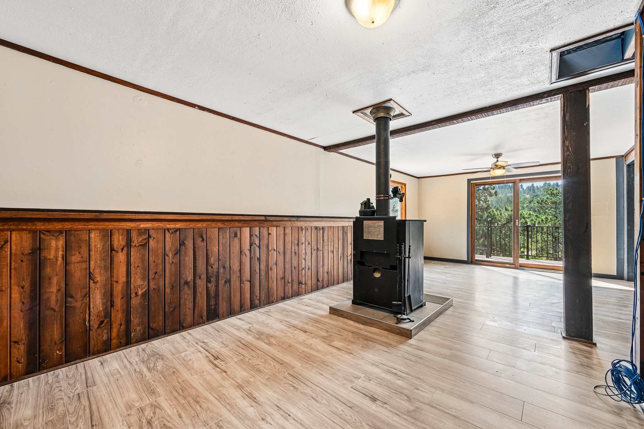 Yellow Pine Dr-S0508-034.jpg