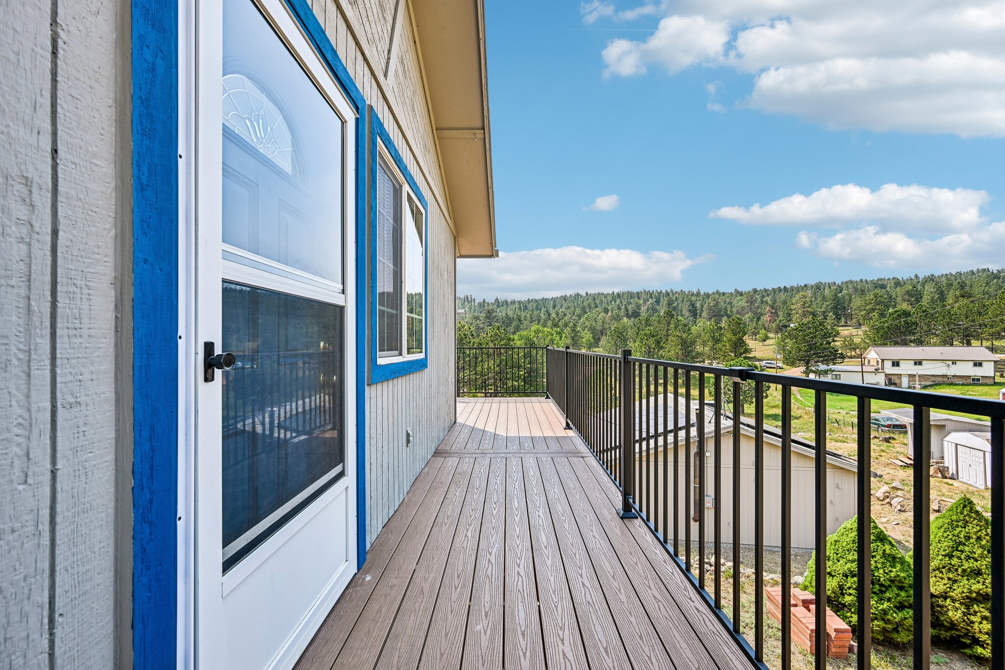 Yellow Pine Dr-S0508-042.jpg