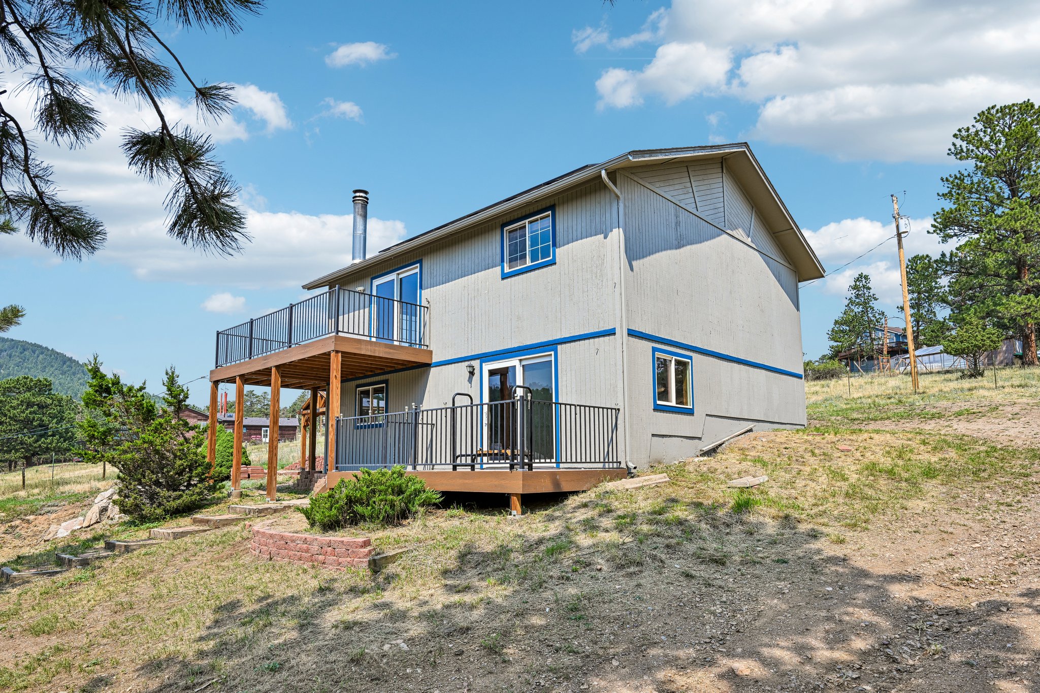 Yellow Pine Dr-S0508-052.jpg
