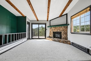 Yellow Pine Dr-S0508-013.jpg