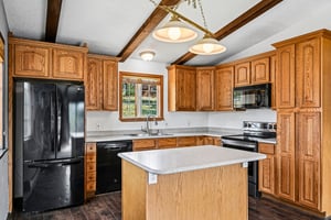 Yellow Pine Dr-S0508-019.jpg