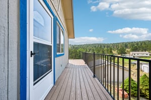 Yellow Pine Dr-S0508-042.jpg