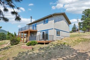 Yellow Pine Dr-S0508-052.jpg